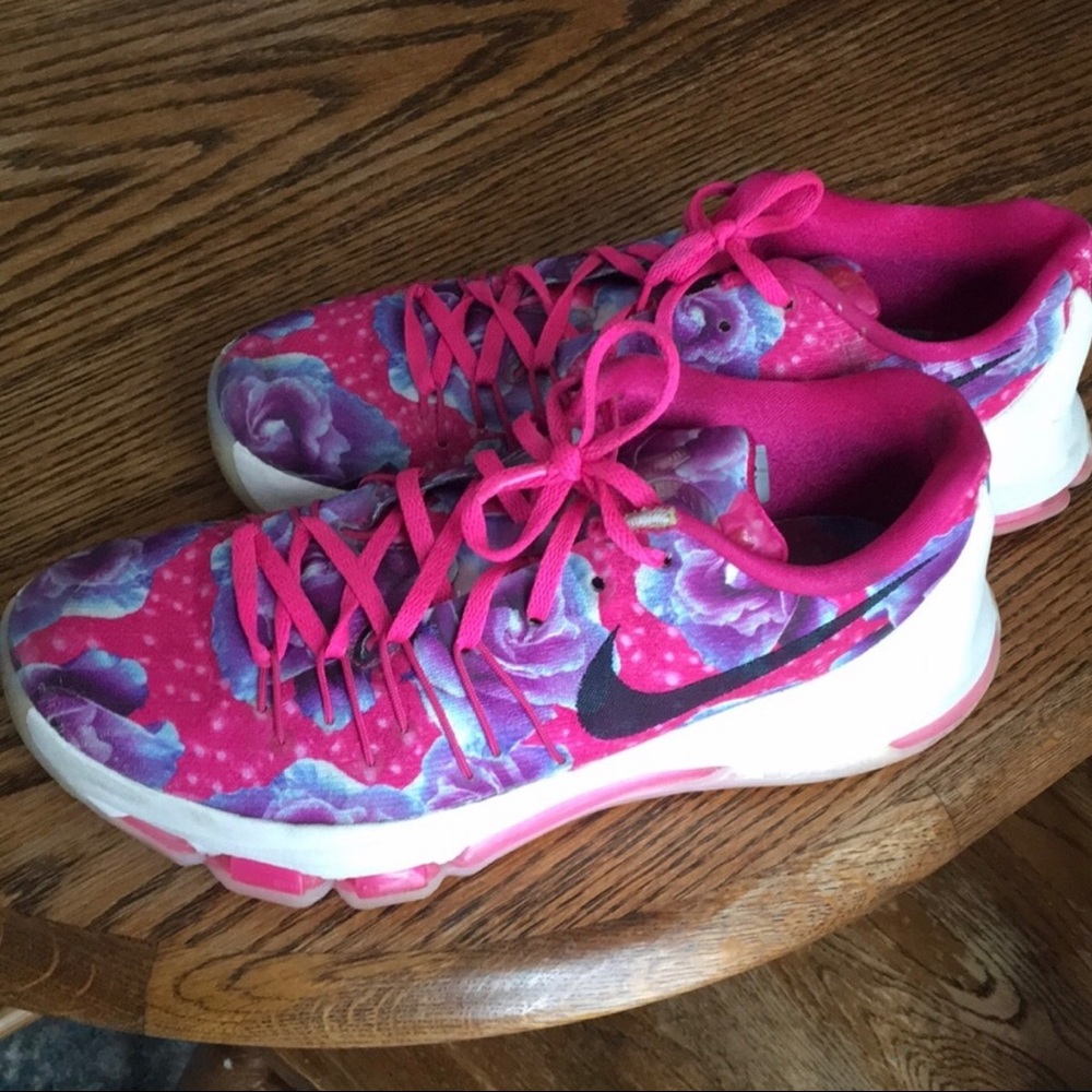 Women’s KD 8 size 11 men 9.5